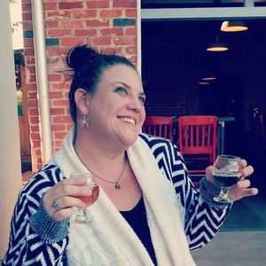 Meet your Posher, Crystal